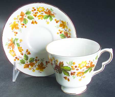 Medina Footed Cup & Saucer Set