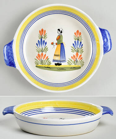 Henriot (Lady Or Man Center) 7" Round Baker