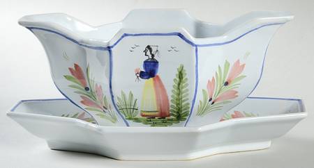 Mistral Blue (Octagonal, Lady Center) Gravy Boat with Attached Underplate