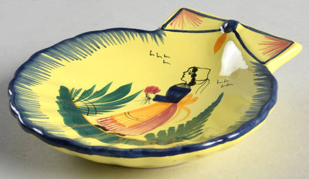 Soleil Yellow (Octagonal, Lady) Small Shell Shaped Dish
