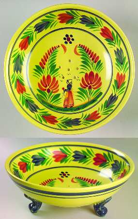 Soleil Yellow (Round) Large Pierced Berry Bowl