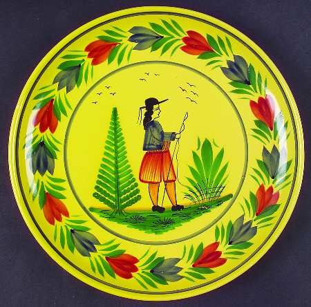 Soleil Yellow (Round) Pierced Berry Bowl, Underplate Only