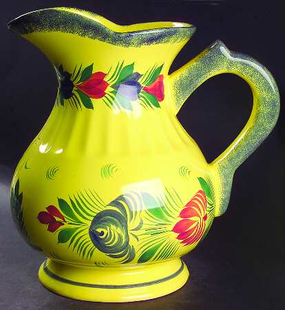 Soleil Yellow (Round) 114 Oz Pitcher