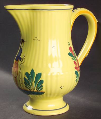Soleil Yellow (Round) 40 Oz Pitcher