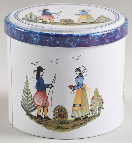 Tradition Round Metal Box with Lid