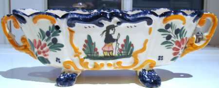 Tradition Oval Small Planter