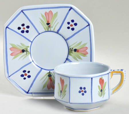QUI18 Flat Cup & Saucer Set