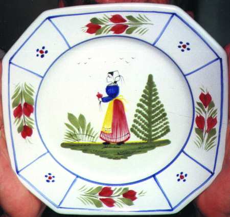 QUI18 Luncheon Plate