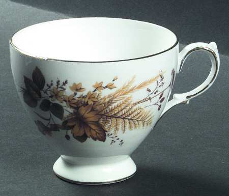 8219 Footed Cup