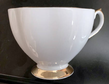 5110 Footed Cup