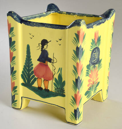 Soleil Yellow (Octagonal, Man) 7" Planter