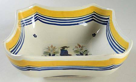 Henriot (Lady Or Man Center) 9" Square Salad Serving Bowl