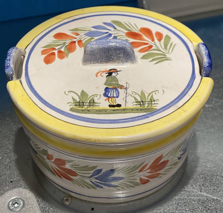Henriot (Lady Or Man Center) Butter Tub & Lid