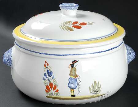 Henriot (Lady Or Man Center) 4 Quart Round Covered Casserole