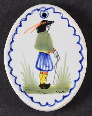 Henriot (Lady Or Man Center) Ornament