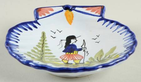 Mistral Blue (Octagonal, Man Center) Small Shell Shaped Dish