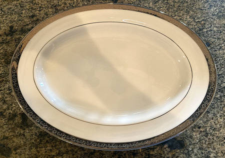 La Vina 12" Oval Serving Platter