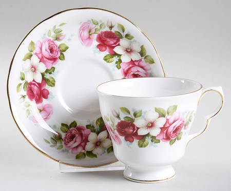 8644 Footed Cup & Saucer Set