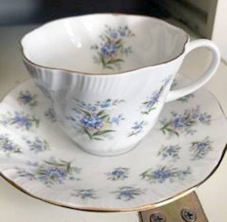 Countryside Series Footed Cup & Saucer Set