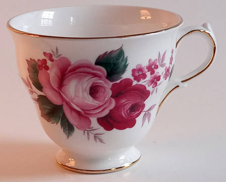 8523 Footed Cup