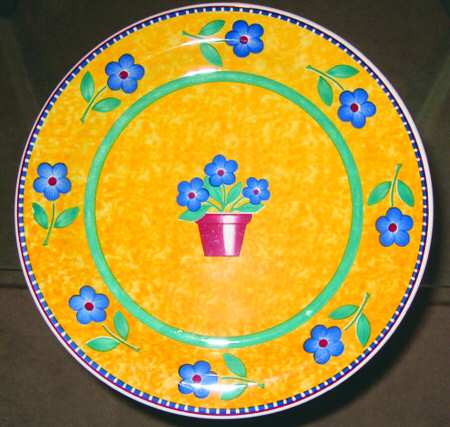 QUD22 Dinner Plate
