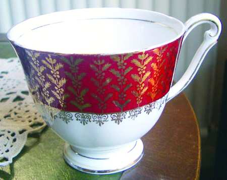 253 Footed Cup
