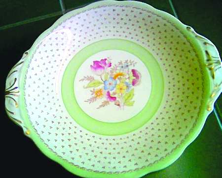 4633 Handled Cake Plate