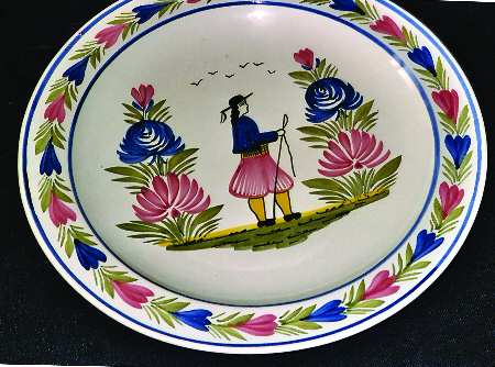 QUI51 Dinner Plate
