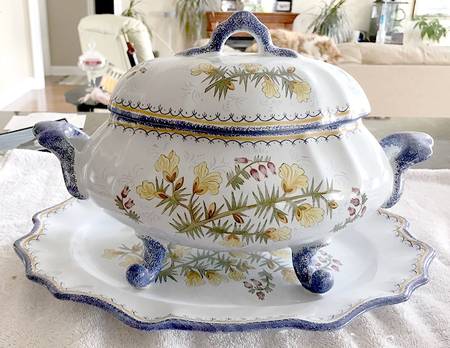 Ajonc Tureen &  Lid