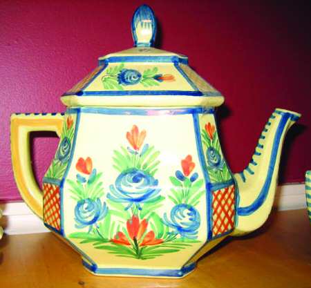 QUI57 Teapot & Lid