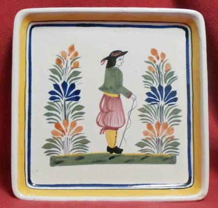 QUI62 8" Square Tray