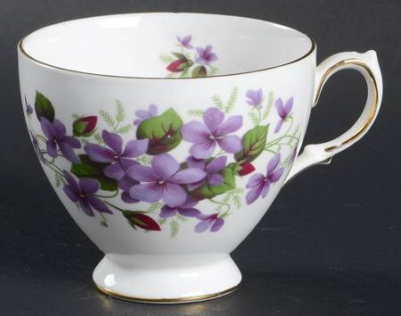 N8423 Footed Cup