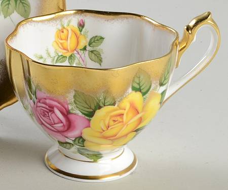 5384 Footed Cup