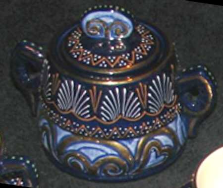 QUI70 Sugar Bowl & Lid