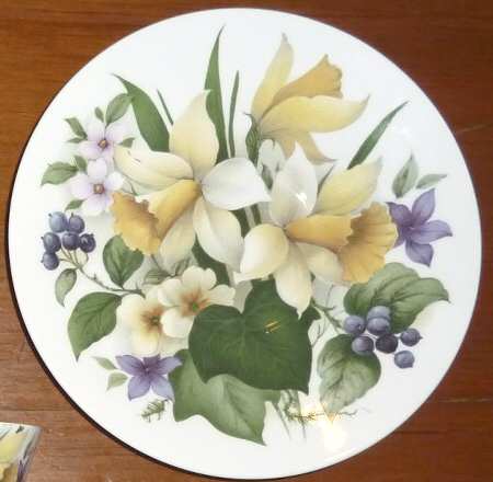 Birthday Flower (No Trim) Saucer for Flat Cup