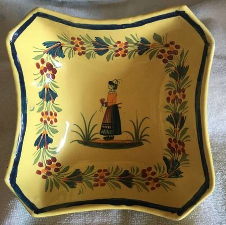 393 7" Square Vegetable Bowl