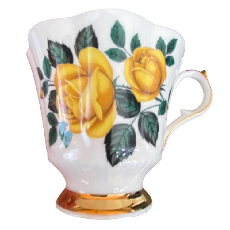 211 Footed Cup