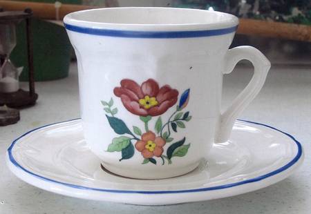 QUD57 Flat Cup & Saucer Set