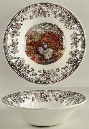 Majestic Beauty 9" Round Vegetable Bowl