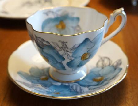 Magnolia Blue Footed Cup & Saucer Set