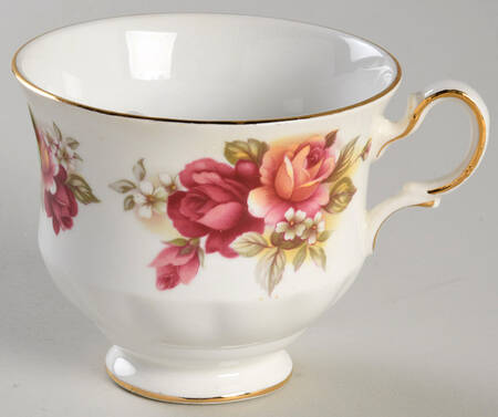 8541 Footed Cup