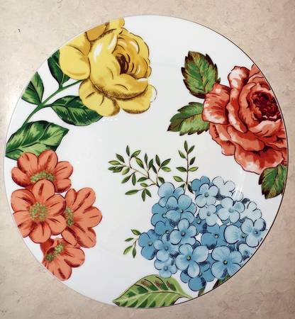 QUE30 Salad Plate