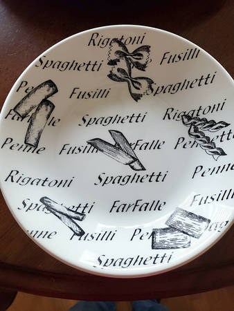 QUD62 Dinner Plate