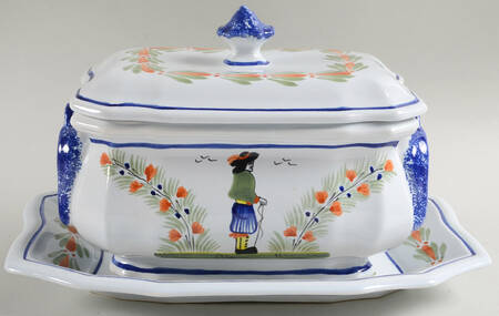 D217 Tureen & Lid w/Underplate