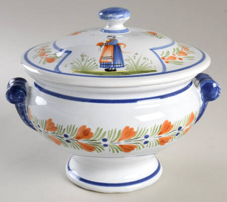 D217 Tureen & Lid