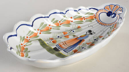 D217 Large Shell Shaped Dish