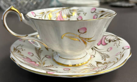 5620 Footed Cup & Saucer Set