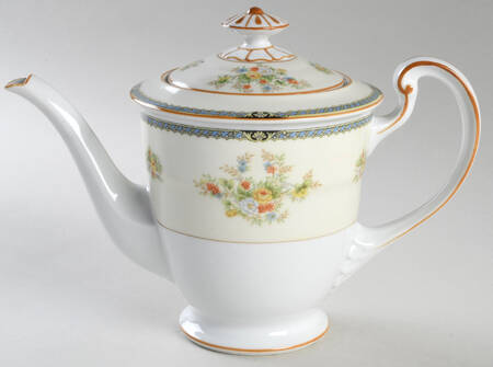 RO67 Teapot & Lid
