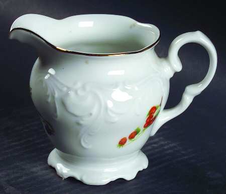 Fruit Garland Creamer