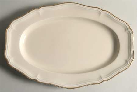 1129 (Chippendale, Cream) 15" Oval Serving Platter